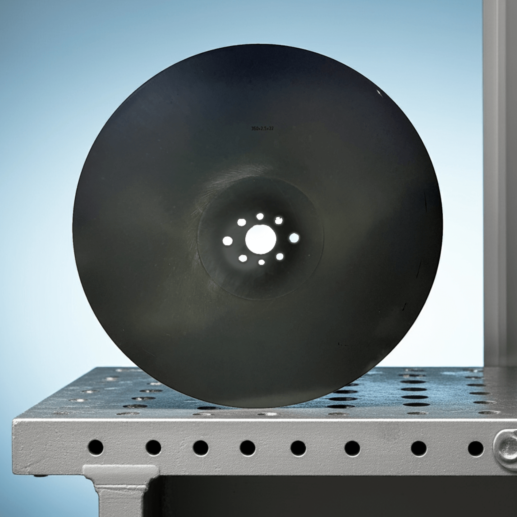 250mm-1.6mm-32mm M2 HSS Saw Blade 3 250mm-1.6mm-32mm M2 HSS Saw Blade - Image 3